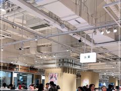 大堂-七鲜超市(瑞虹天地太阳宫店)