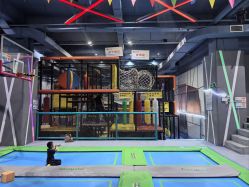 -反弹蹦床公园·亲子乐园·团建·派对(尚品奥莱店)