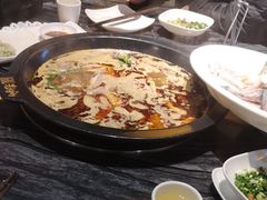 -老船舫·现做活鲜鱼馆(东郊记忆店)