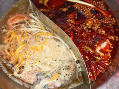 -四小区火锅·巷子里的重庆火锅(花照壁店)
