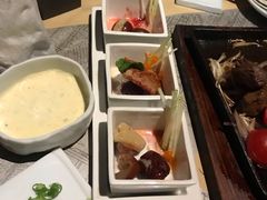 -穹六人间 people 6(岳阳路店)