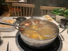 -左庭右院鲜牛肉火锅(浦江欢乐颂店)