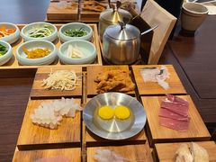 -银米·云南传统过桥米线(双廊黑金冠店)