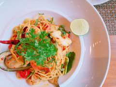 -Chom Cafe and Restaurant