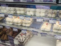 -白玉兰食品甜凤店(合生汇店)