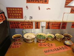 -柳州肥姨妈大骨螺蛳粉(老闵行店)