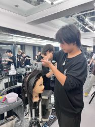 -厘里·salon