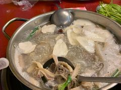 -老石黑山羊毛驴肉火锅(金凯广场店)