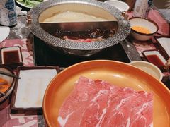 -牛YO寿喜烧·铁板烧和牛火锅自助(市府恒隆店)