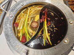 -钢管厂五区小郡肝串串香(奥克斯广场锦城万达店)