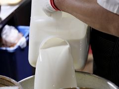 新鲜纯牛奶-清真老马家国华牛奶鸡蛋醪糟(正宁路店)