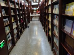 -新华书店(泉城路店)