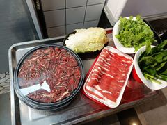 -醉董牛川派鲜肉自选火锅(烟台店)