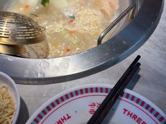 -三头牛·潮汕牛肉生蚝火锅 (夏湾店)