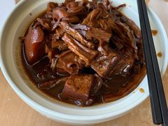 百叶结红烧肉烤脆笋-泰煌鸡·上海白斩鸡·沪菜(平利店)