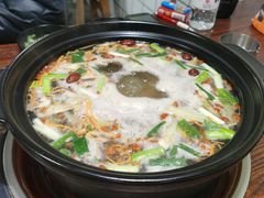 -陆记牛庄·碳锅龙虾烧烤(爱上花园店)