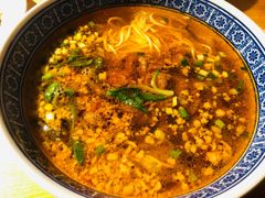 辣肉面-沪西老弄堂面馆(定西路店)