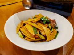 湘西腊肉炒鲜笋-十二厨·土菜雅院