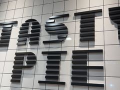 -麦当劳(轻轨曹杨路店)