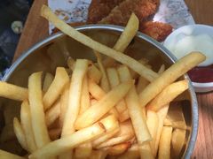 -玛格萝妮比萨屋(四平店)