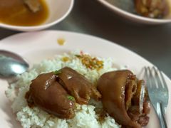 -Kha Mu Charoensang(Silom)