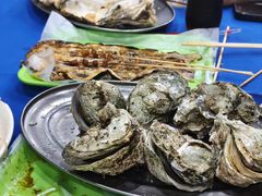 -蚝哥花姐湛江烤生蚝(美丽湾市场店)