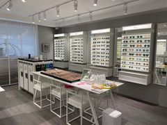 -目艮眼镜SHOWROOM(品牌集合店)