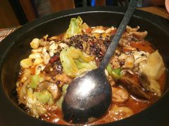 -云海肴·汽锅鸡·云南菜(天山百盛优客店)