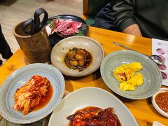 -草家酱蟹炭火烤肉店(珲春南路一店)