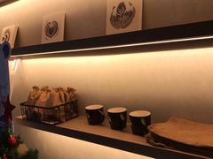 -瑞幸咖啡(巴黎春天陕西路店)