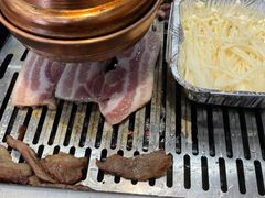 -臻牛烤肉