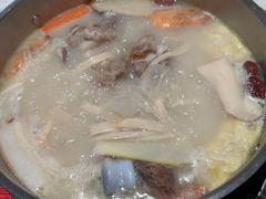 -三人行骨头王火锅(长寿店)