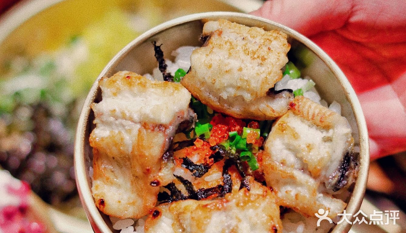 魔都泥炉烤肉就顶你！鳗鱼九种吃法太绝！