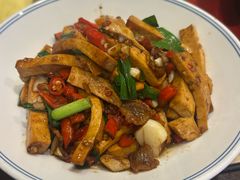 -俏湘厨•地道湘菜(建华南路店)