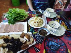 菌类拼盘-弘烨 贵州酸汤 鱼火锅(东财店)
