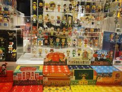 -泡泡玛特POPMART(侨福芳草地店)