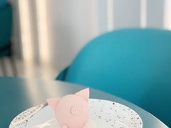 幸福小猪（香草草莓蛋糕）-美丽心情(奥体店)