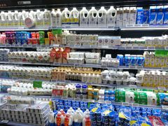 -中百仓储超市有限公司(越秀星汇维港店)