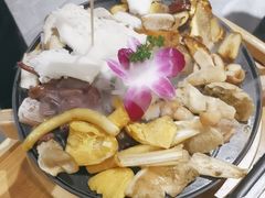 -一朵菌·野生菌探索家火锅(南亚店)