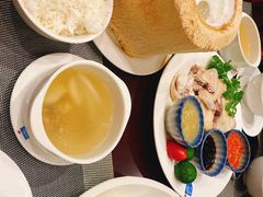 -亚龙湾老厨房·海南家常味