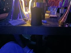 -UP嘻哈酒吧(粉巢店)