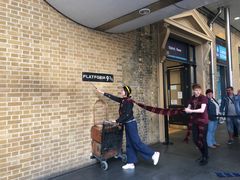 -九又四分之三站台哈利波特商店