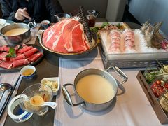 -红鼎豆捞·非遗鲍皇汤火锅(宝丰路店)