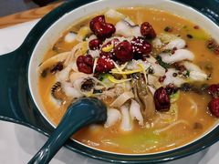 -酸小七酸汤鱼(白丽广场店)