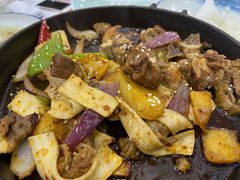 -撒拉人家.酸菜牦牛肉火锅