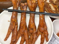 -老鼎万春卤菜(五代传承创始老店)