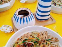 -嗨皮儿·现蒸面皮(抄纸巷店)