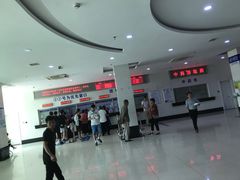 -上海市松江区泗泾医院