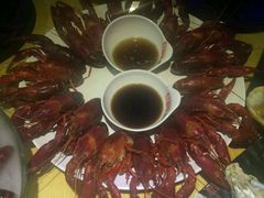 -红盔侠小龙虾(海宁银泰店)