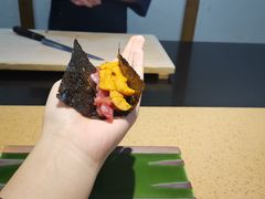 蓝鳍鱼泥海胆卷-达摩君日本料理(泰海花园小区店)
